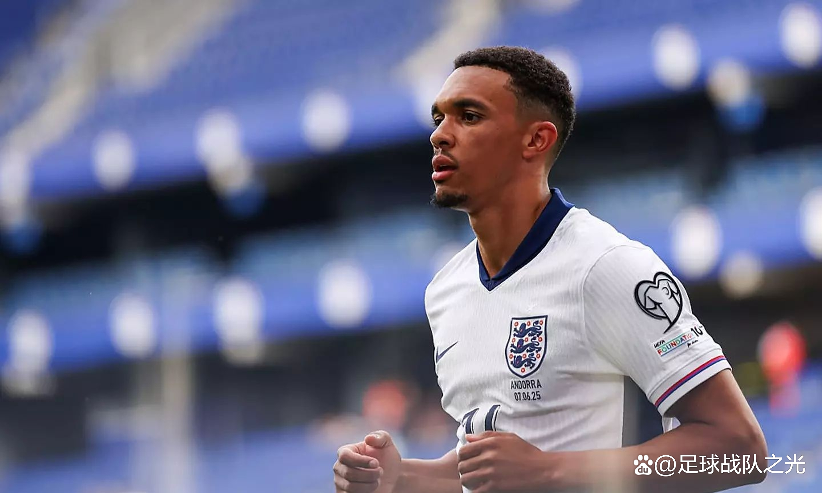 关于利物浦主力门将亚历山大-阿诺德对队友战术安排表示信心的信息