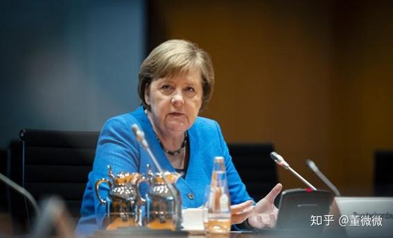 西班牙国家队大张旗鼓迎接主场比赛