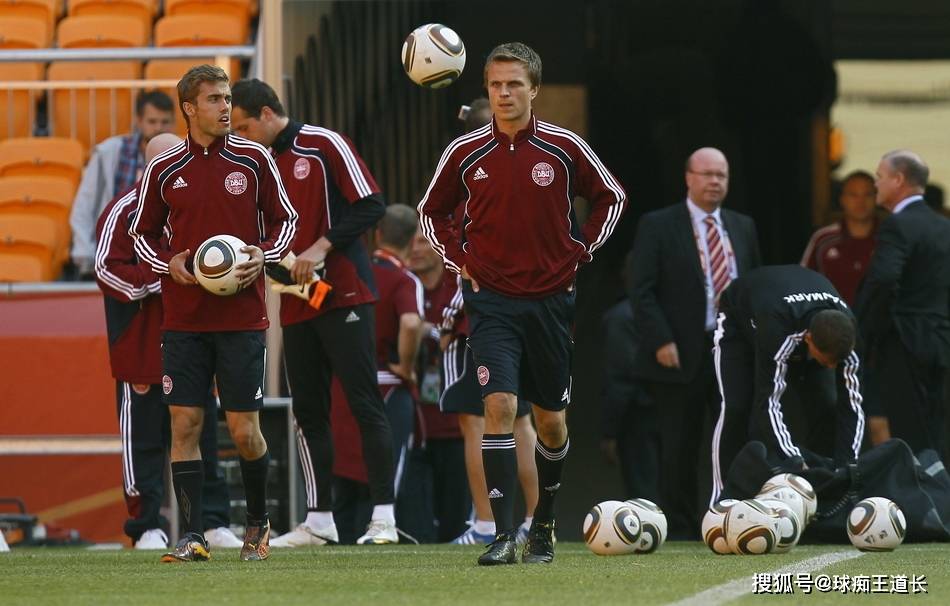 波兰憾负乌克兰,无缘欧洲预选赛四强 波兰憾负乌克兰,无缘欧洲预选赛四强