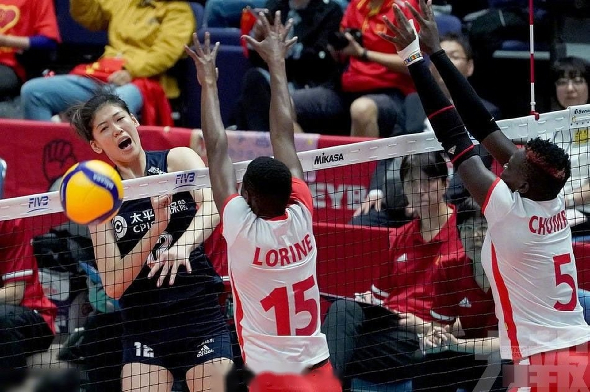 肯尼亚队表现完美，顺利杀入世界杯半决赛的简单介绍