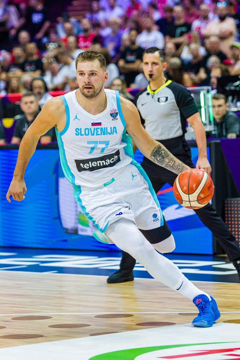 关于浙江队力克步行者，东契奇刷新纪录的信息