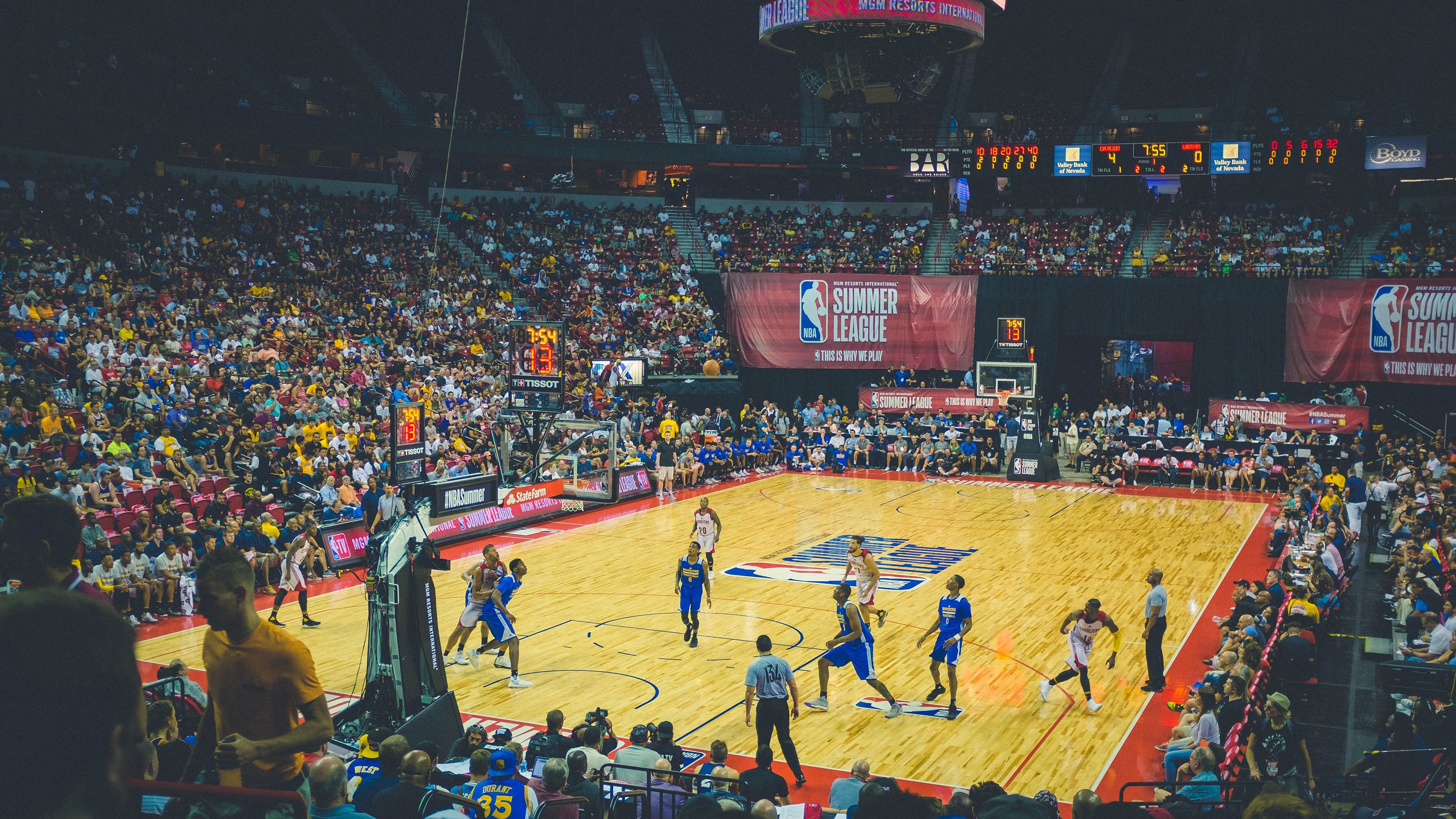 塔图姆单节狂飙20分，凯尔特人连续得分狂潮彻底压制深圳队